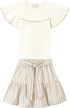 Foto oficial em alta — Blusa em Cotton Penteado e Saia em Tecido Sand Glow — BG0026 — frente