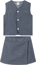 Foto oficial em alta — Conjunto Colete e Short Saia em Tecido Twill Brilho — AZ0272 — frente